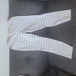 Comfortable classic dress pants with pockets